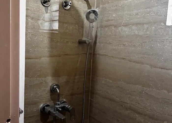 Private Bathroom Single Room